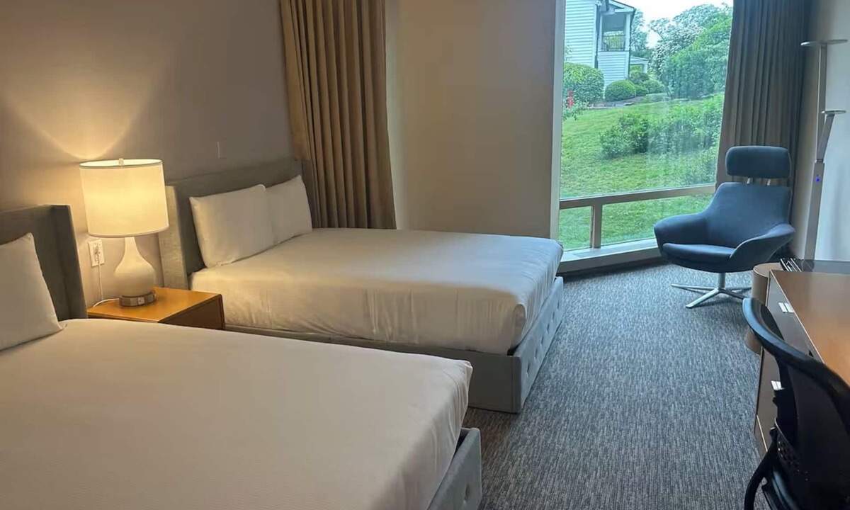Ossining Hotel | 4 Double Rooms | Modern Hudson Valley Stay with Cozy Spacious Rooms