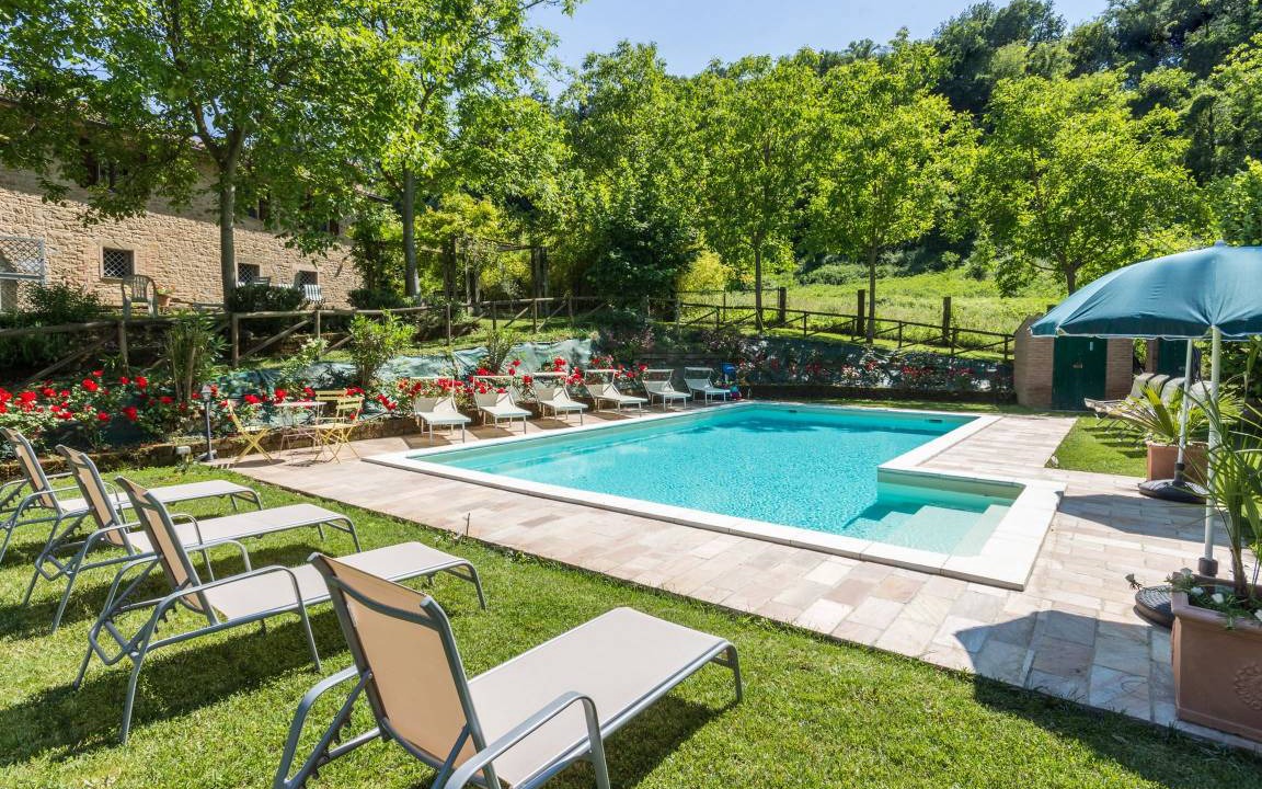 Serra San Quirico Villa | 400 m² Villa ∙ 7 bedrooms ∙ 15 guests