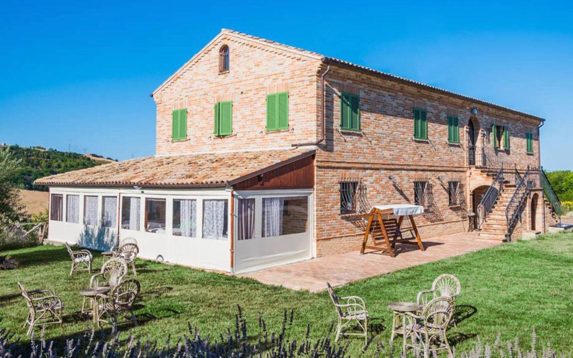 Fermo House | 450 m² House ∙ 4 bedrooms ∙ 14 guests