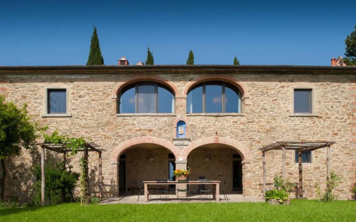 Arezzo Villa | 450 m² Villa ∙ 6 bedrooms ∙ 12 guests