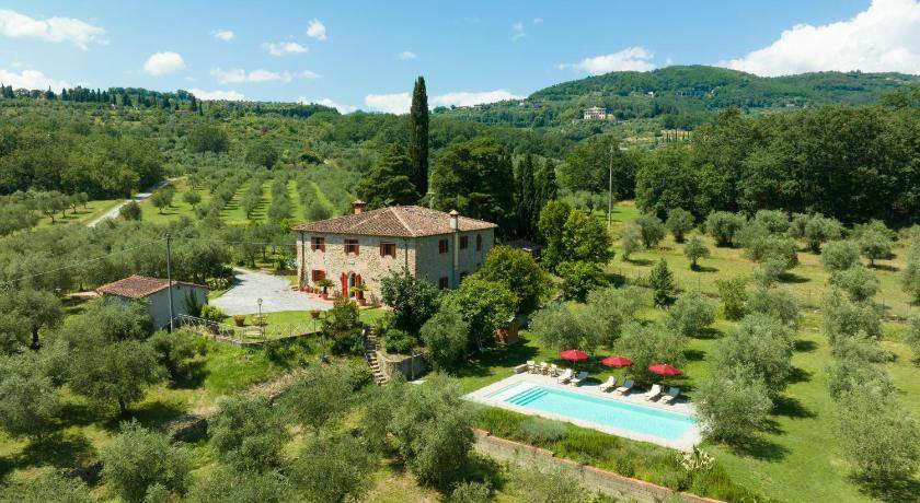 Saturnana Villa | 480 m² Villa ∙ 4 bedrooms ∙ 11 guests