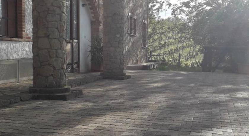 Canelli House | 50 m² Farmhouse ∙ 4 guests