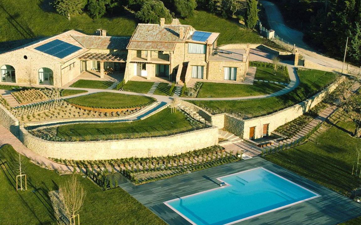 Deruta Villa | 500 m² Villa ∙ 10 bedrooms ∙ 24 guests