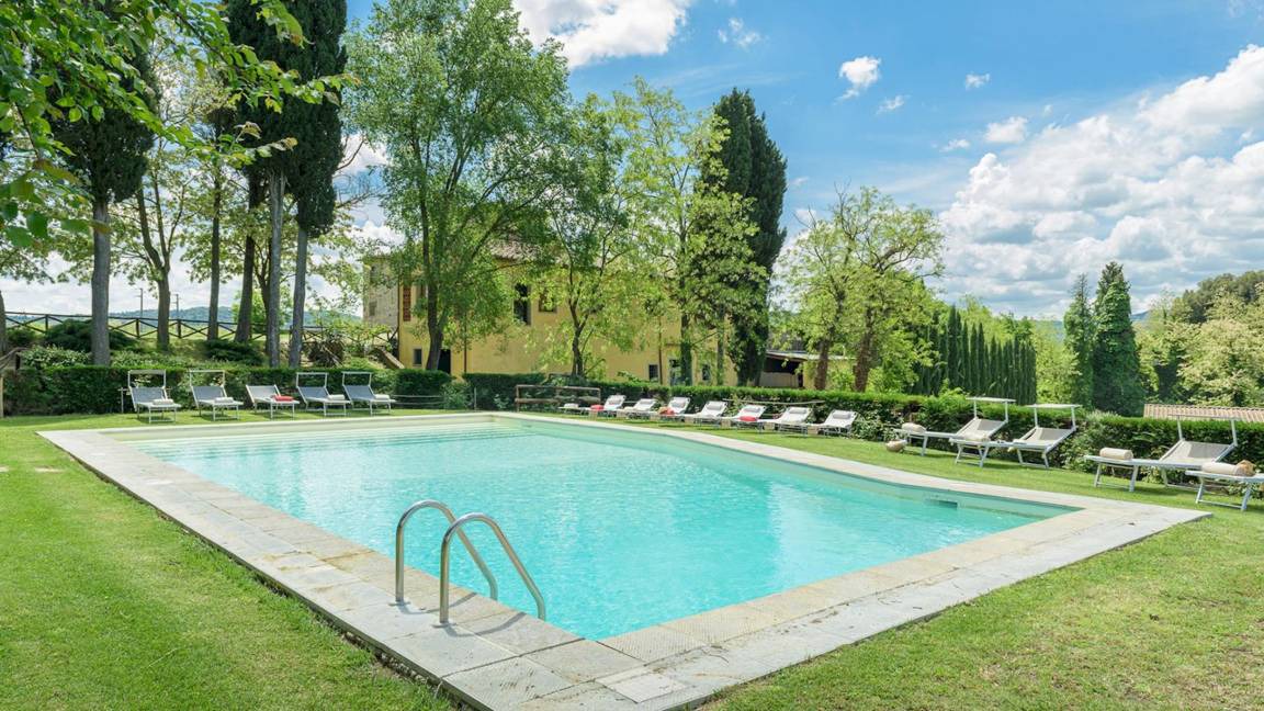 Laterina Villa | 570 m² Villa ∙ 9 bedrooms ∙ 18 guests