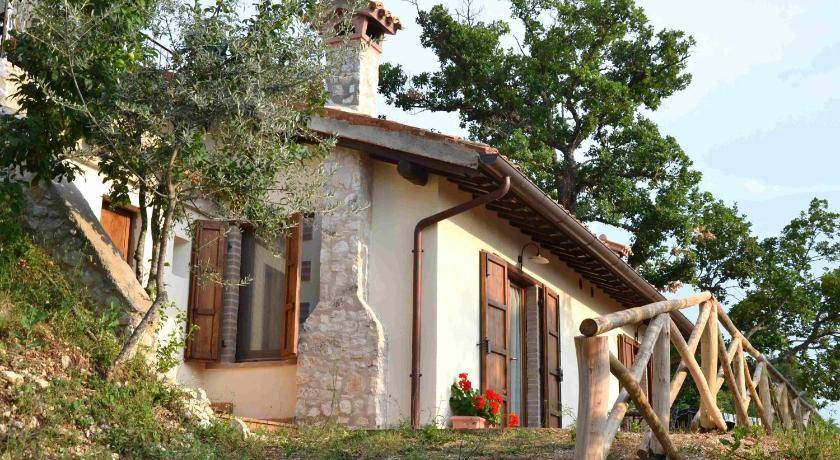 San Brizio House | 60 m² Farmhouse ∙ 4 guests
