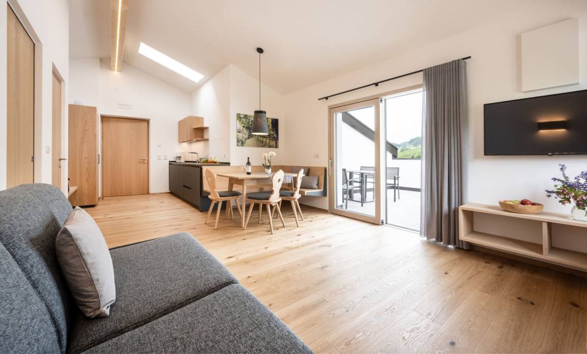 Barbiano Apartment | 65 m² Apartment ∙ 2 bedrooms ∙ 4 guests