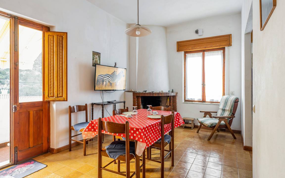 Buggerru Apartment | 70 m² Apartment ∙ 3 bedrooms ∙ 6 guests