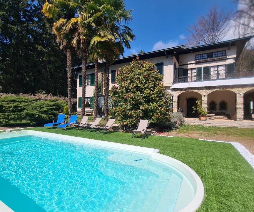 Sirtori Villa | 700 m² Villa ∙ 5 bedrooms ∙ 20 guests