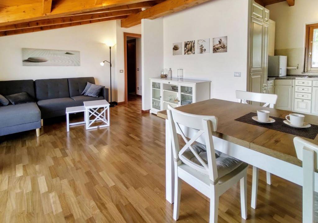 Porto Valtravaglia Apartment | 75 m² Apartment ∙ 2 bedrooms ∙ 4 guests
