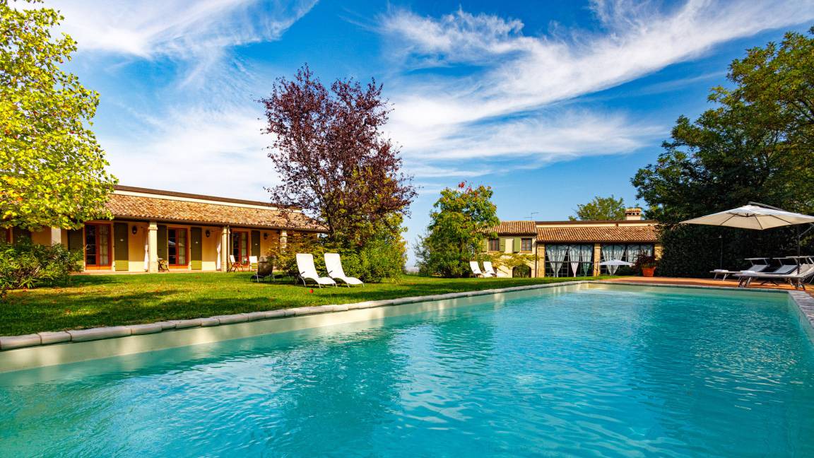 Monteleone Villa | 750 m² Villa ∙ 9 bedrooms ∙ 18 guests