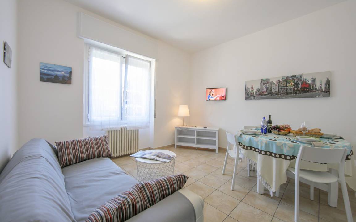 Ispra Apartment | 80 m² Apartment ∙ 2 bedrooms ∙ 4 guests