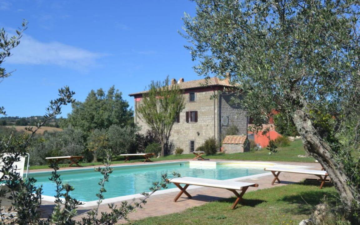 Montefiascone Villa | 800 m² Villa ∙ 9 bedrooms ∙ 18 guests