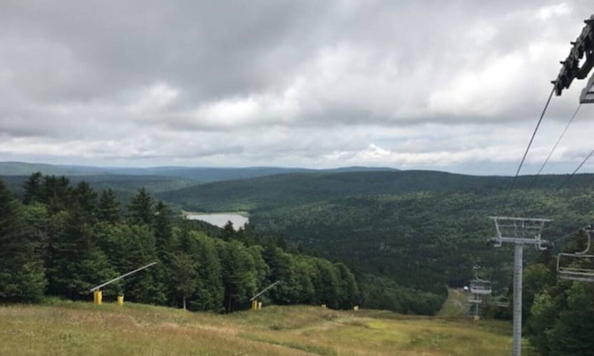 Snowshoe Condo | A Walk in the Clouds - 4 Season Getaway -Ski-In Ski-Out Condo