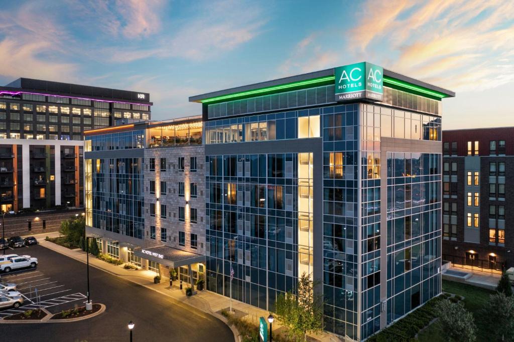 St. Louis Park Hotel | AC Hotel by Marriott Minneapolis West End