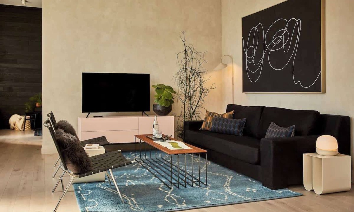 Fishtown Hotel | ADA Accessible Classic King Suite