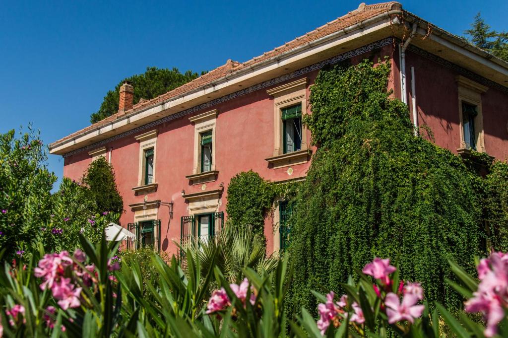 Caltagirone Villa | Affascinante Villa Ottocentesca a Caltagirone