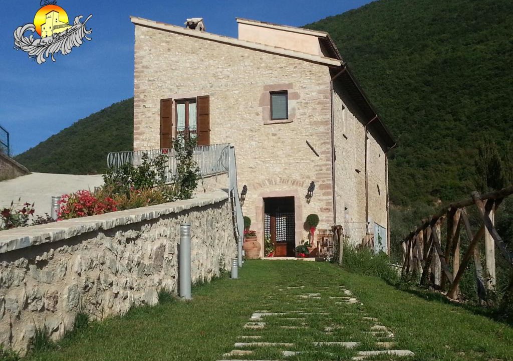 Cerreto di Spoleto House | Agriturismo Casale La Palombara