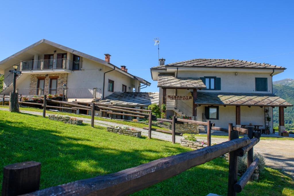 Paesana House | Agriturismo L'Ciabot