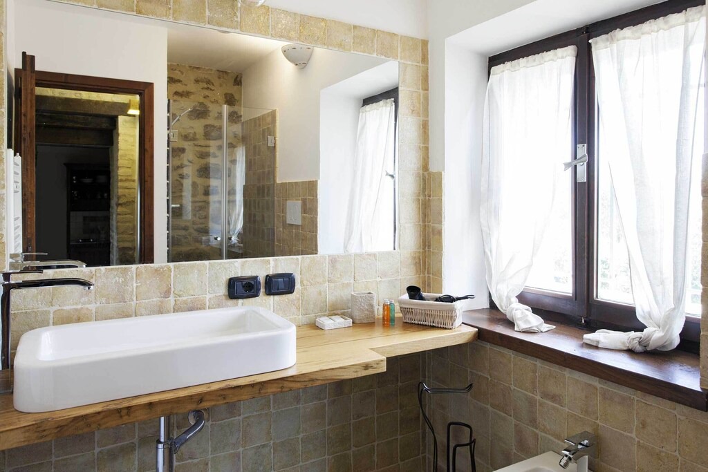 Lidarno House | Agriturismo La Palazzetta di Assisi - ALMOND