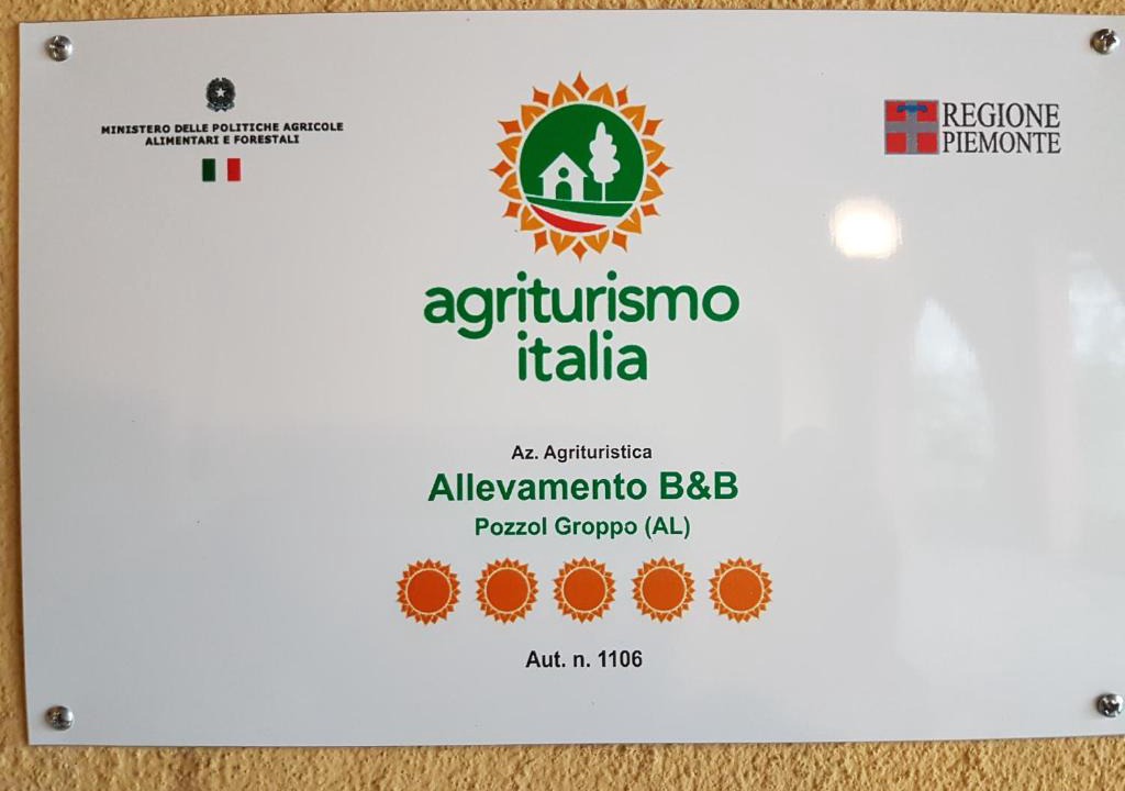 Pozzolgroppo House | Allevamento B&B