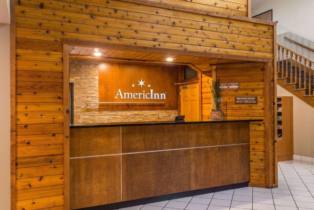 Boscobel Hotel | AmericInn by Wyndham Boscobel