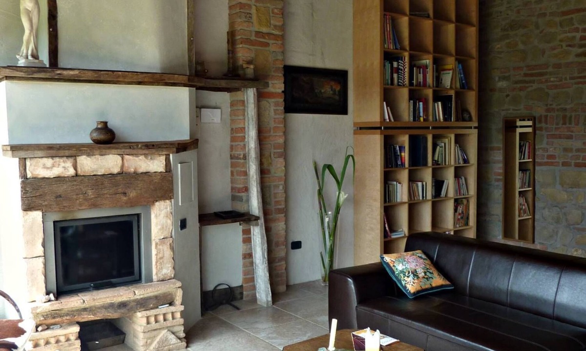 Amandola House | Ancient Renovated Hay-Barn in the Foothills of the Sibillini Mountains