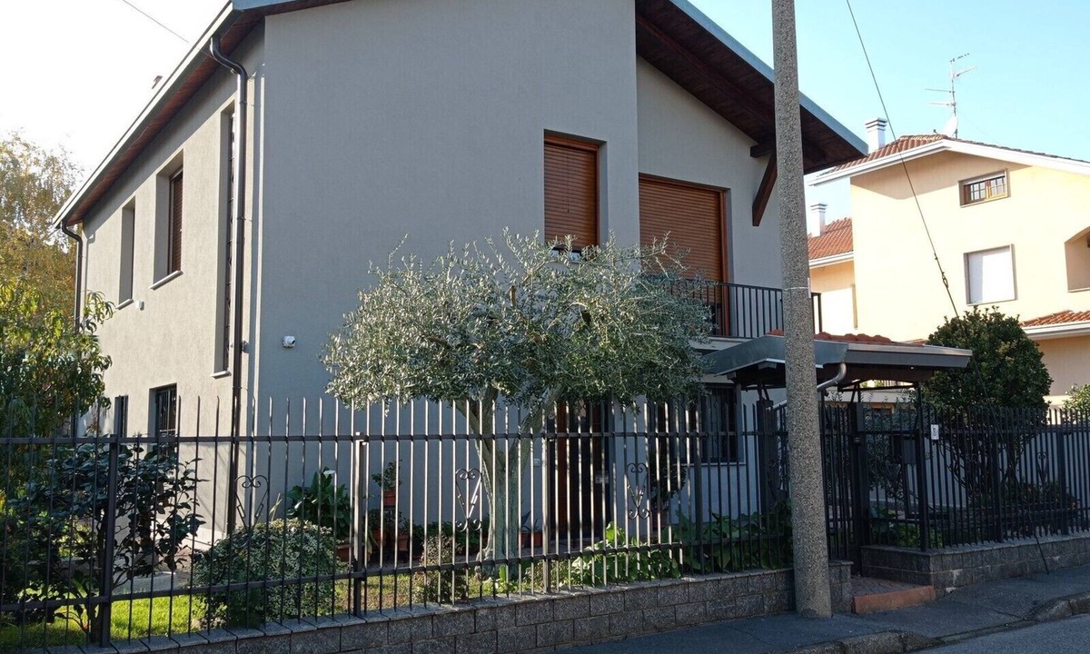 San Giorgio su Legnano Apartment | Apartment in Villa Salone del Mobile only 18 minutes away