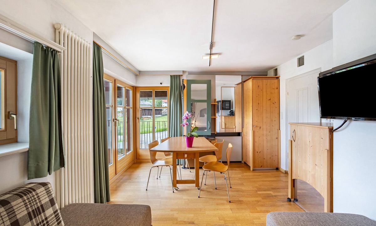 Issengo Apartment | Apartment '6' with Mountain View, Shared Pool and Wi-Fi
