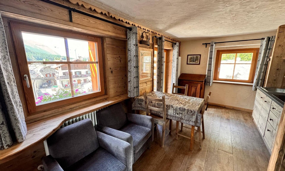 Cogne House | Apartment 'Appartamento 403 Con Sauna Privata' with Wi-Fi