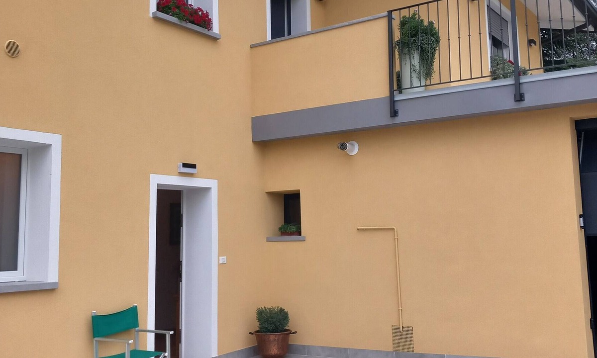 Ponte nelle Alpi Apartment | Apartment 'Casa Gialla Piaia' with Mountain View, Private Garden and Wi-Fi