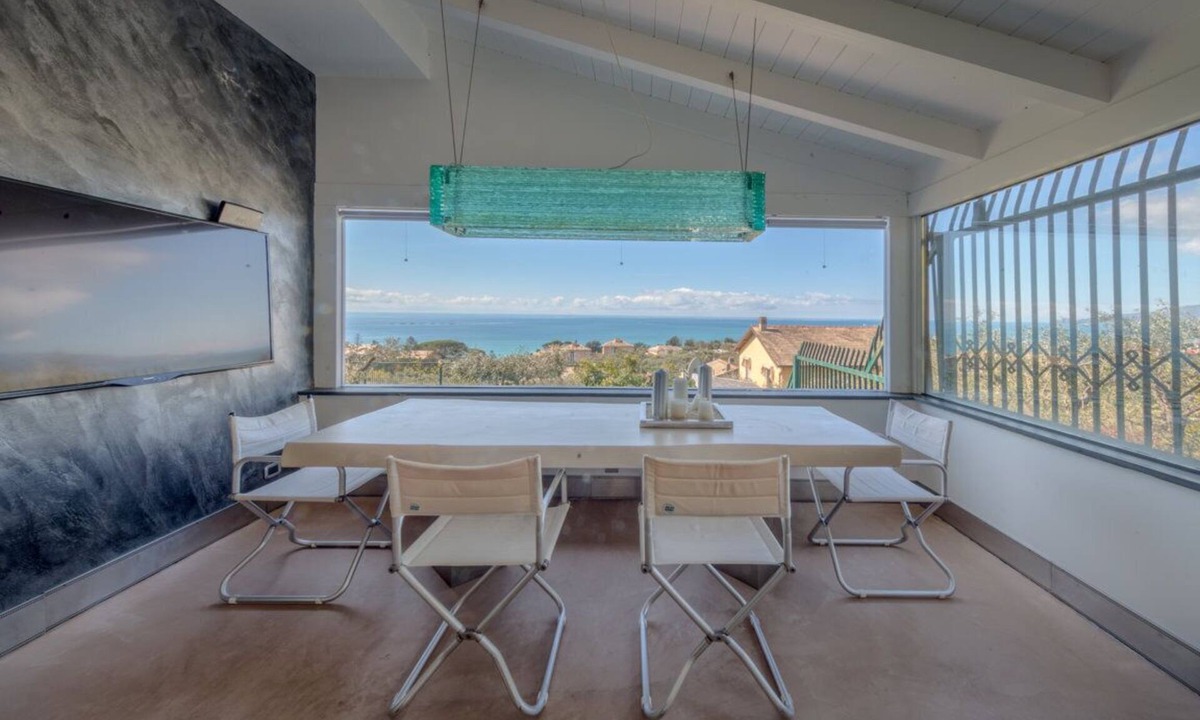 Lavagna Apartment | Apartment Casa Lorenzo with Sea View, Shared Garden, Air Conditioning and Wi-Fi