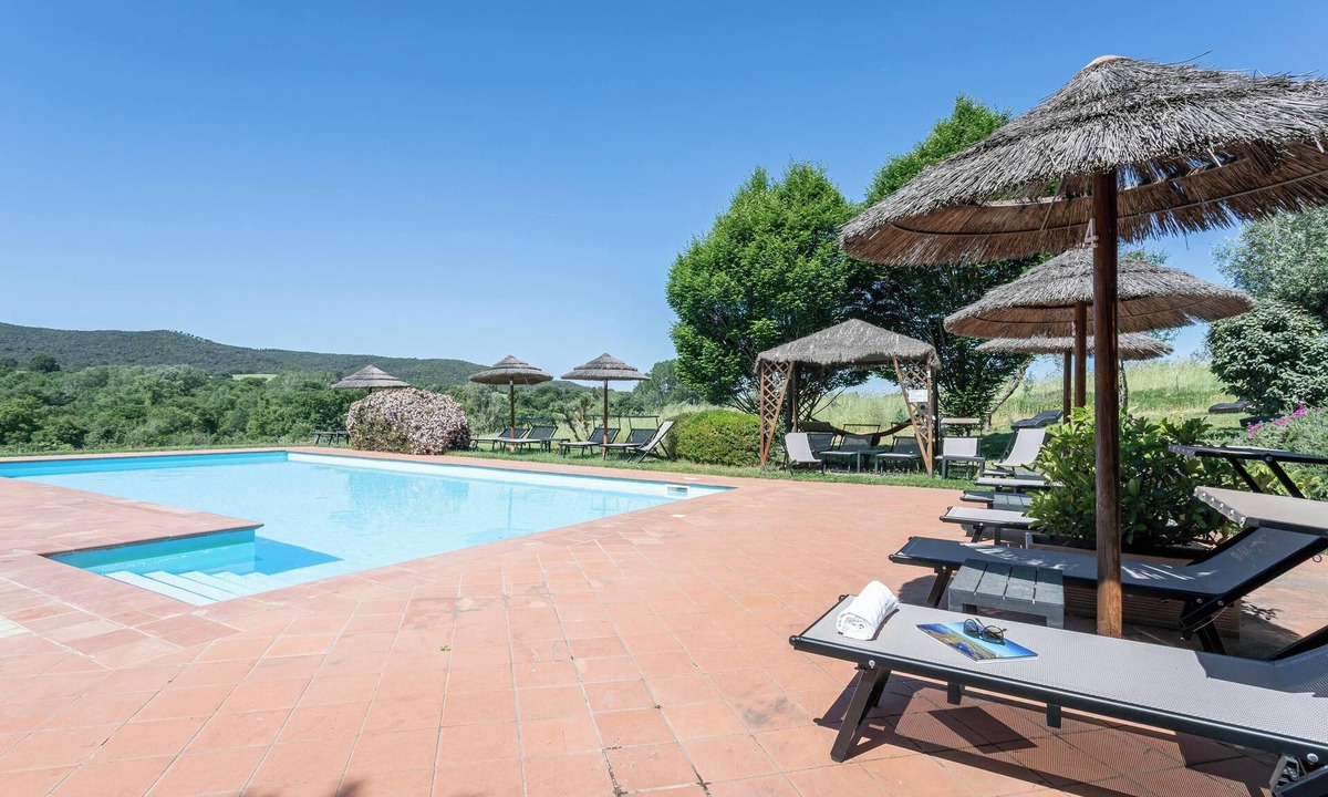 Magliano in Toscana Other | Apartment Il Sorbo with Terrace, Shared Pool & Wi-Fi