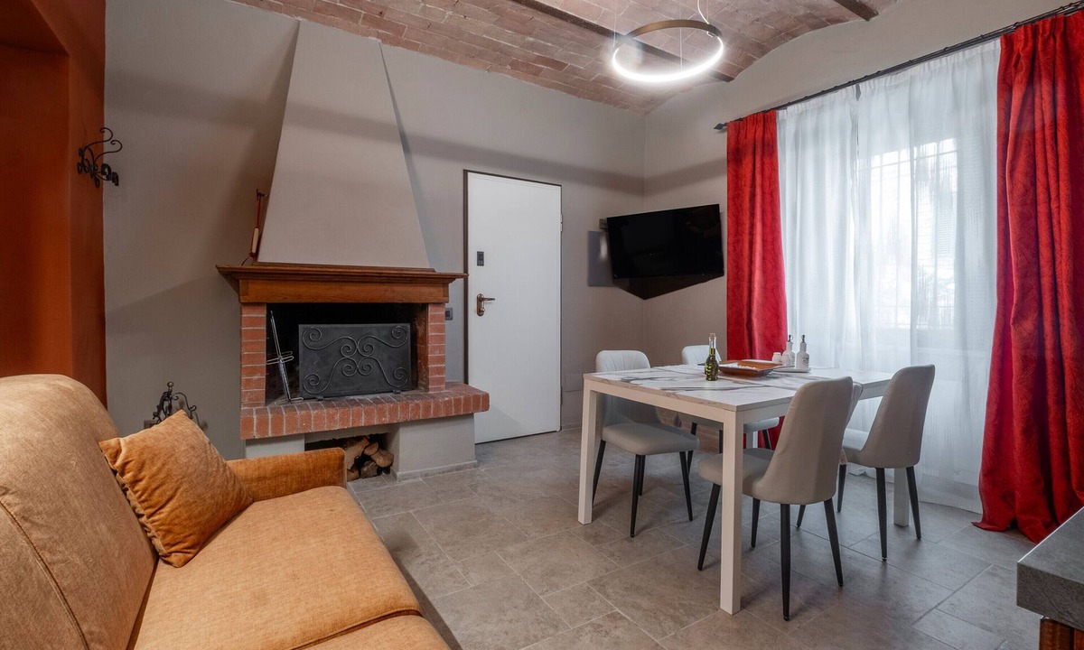 Semproniano Apartment | Apartment 'Il Rifugio Illuminato - Morellino' with Shared Garden, Wi-Fi and Air Conditioning