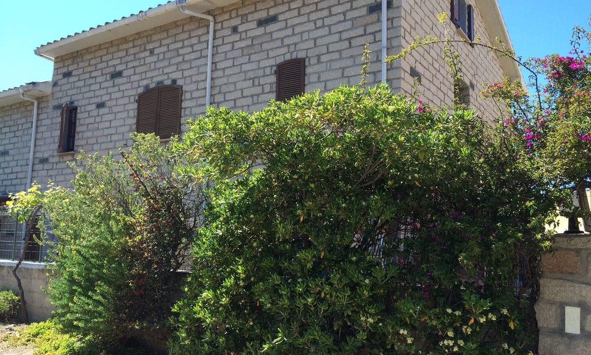 Lu Bagnu Apartment | Apartment in blooming villa in Lu bagnu, Castelsardo