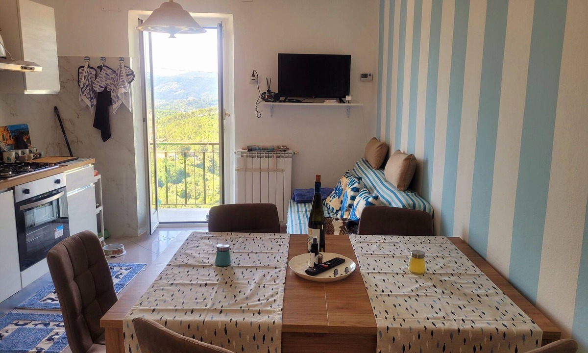Pitelli Apartment | Apartment in Cinque Terre area renovated to new 2.5 km from the sea