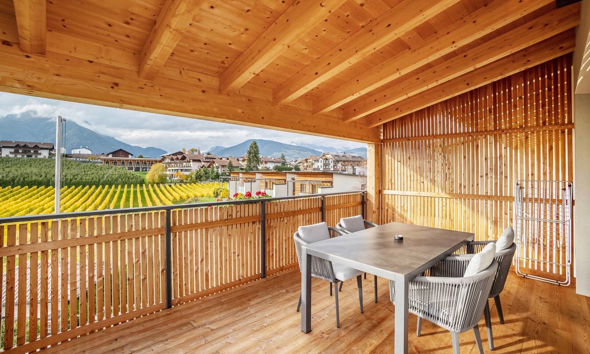 Naz Sciaves Apartment | Apartment 'Linderhof Panorama Terrasse' with Mountain View, Shared Pool and Wi-Fi