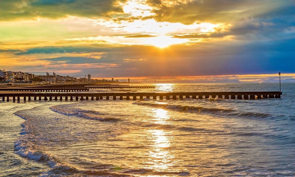 Jesolo Apartment | Apartment 'Renata 26' with Private Terrace, Wi-Fi and Air Conditioning