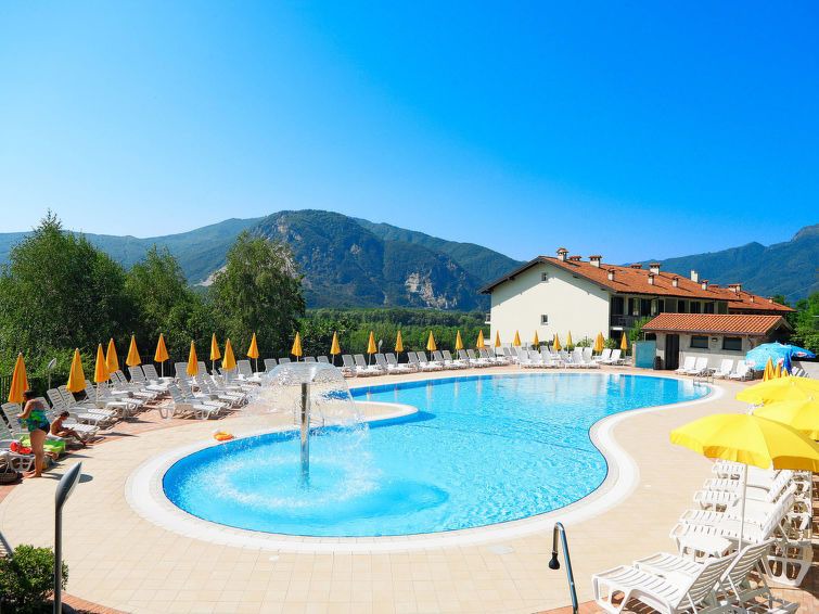 Fondotoce Apartment | Apartment Residence Isolino (FON105) in Verbania - 7 persons, 2 bedrooms
