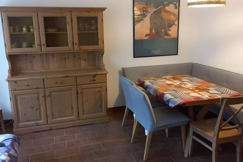 Spormaggiore Apartment | Apartment 'Spormaggiore' with Mountain View and Shared Garden
