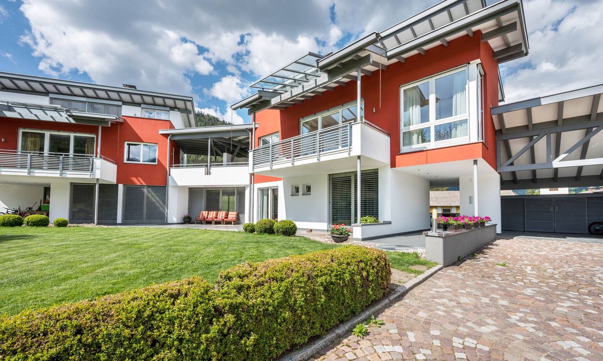 Casola Apartment | Apartment 'Suite Marianne' with Mountain View, Private Terrace and Wi-Fi
