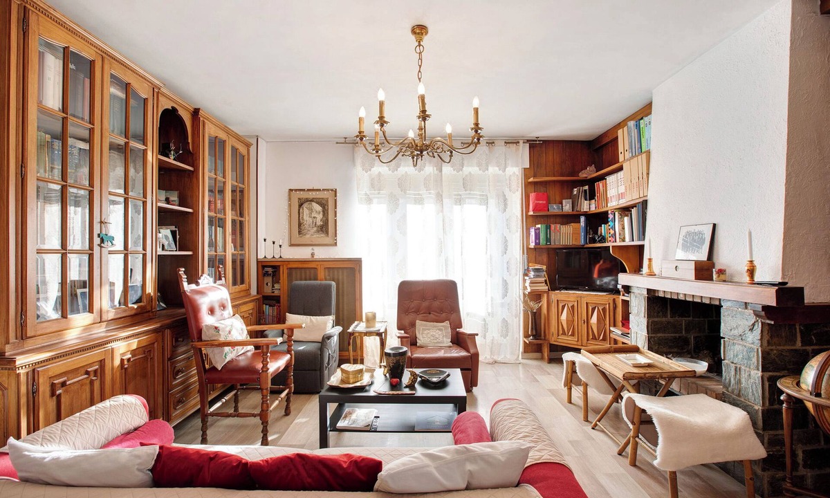 Saint-Vincent Apartment | Apartment 'Vanna House' with Mountain View, Private Terrace and Balcony