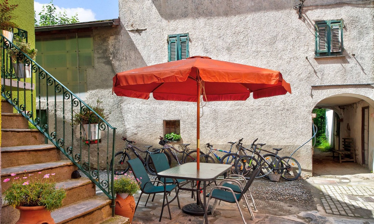 Villanoce Apartment | Apartment 'Villa Dansio' with Mountain View, Shared Terrace and Wi-Fi
