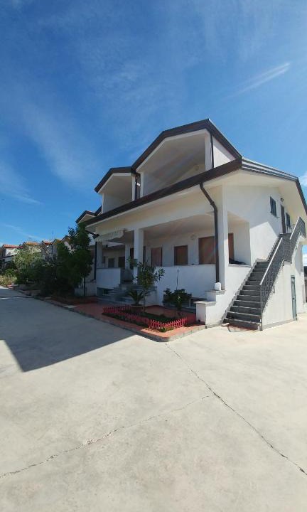 Foce Varano Apartment | Appartamento Tra Mare E Lago