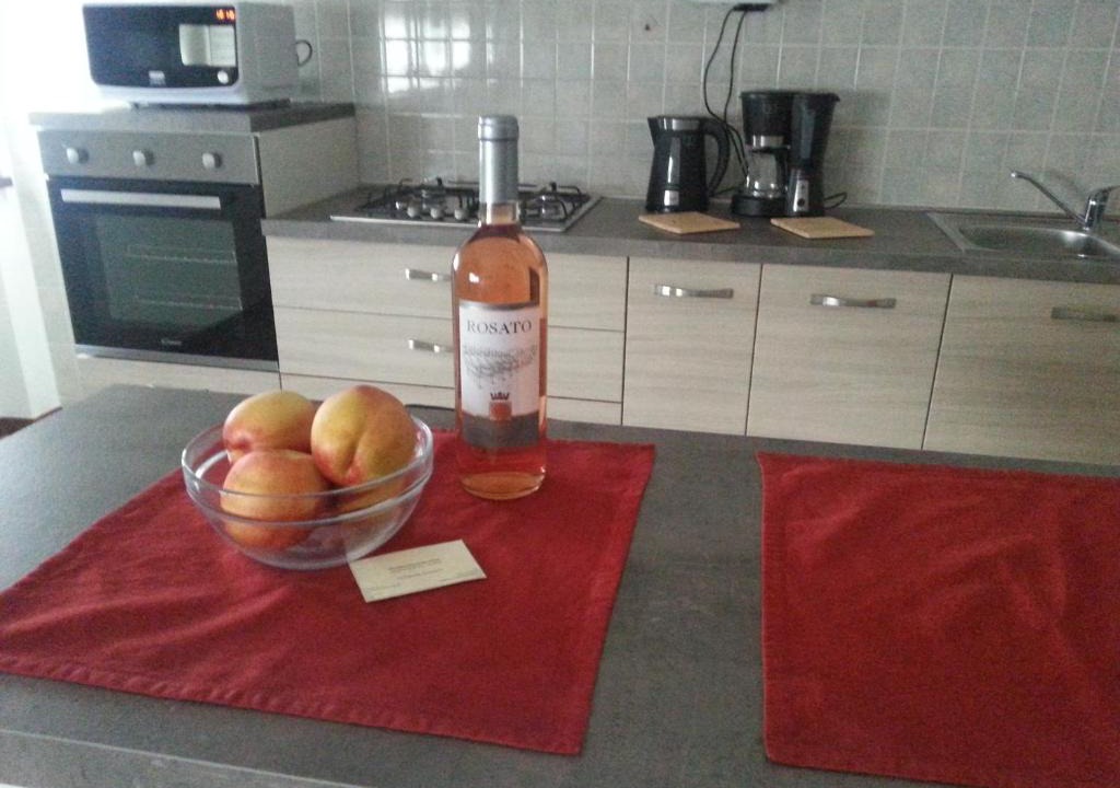 Pacengo Apartment | Appartamento Vacanze "HOLIDAYHOMELARTISTA"