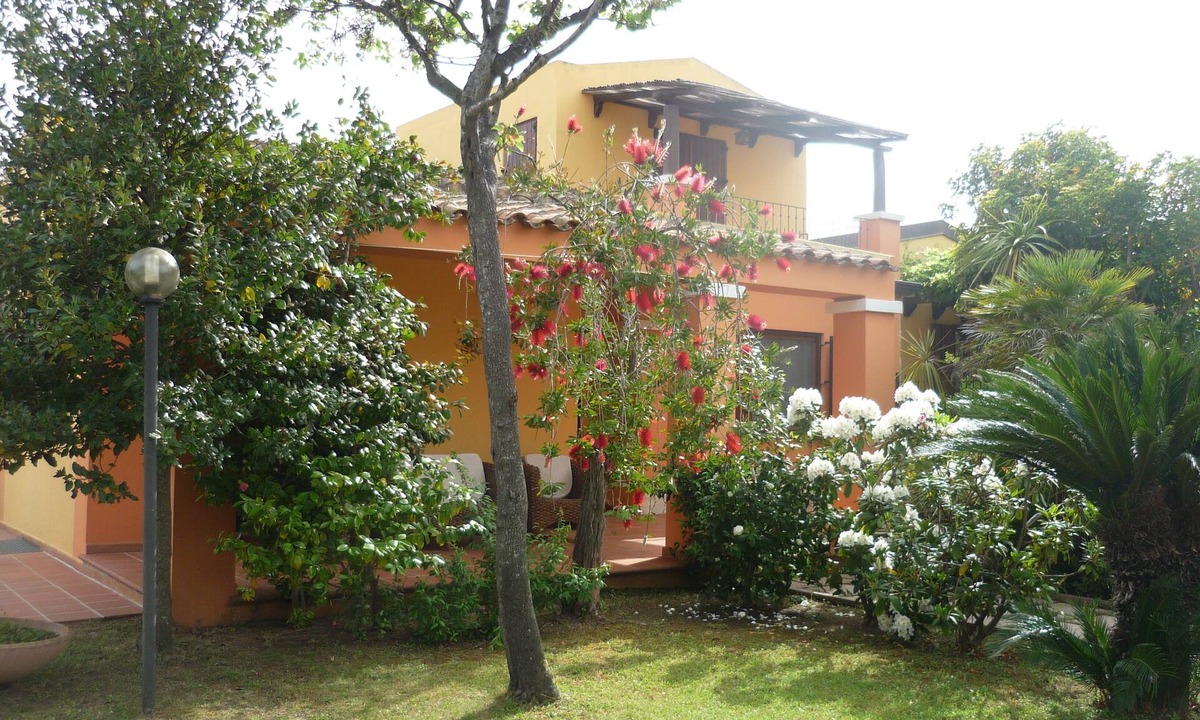 Arbatax Villa | arbatax tortoli: elegant and prestigious villa with green lawn and flowers