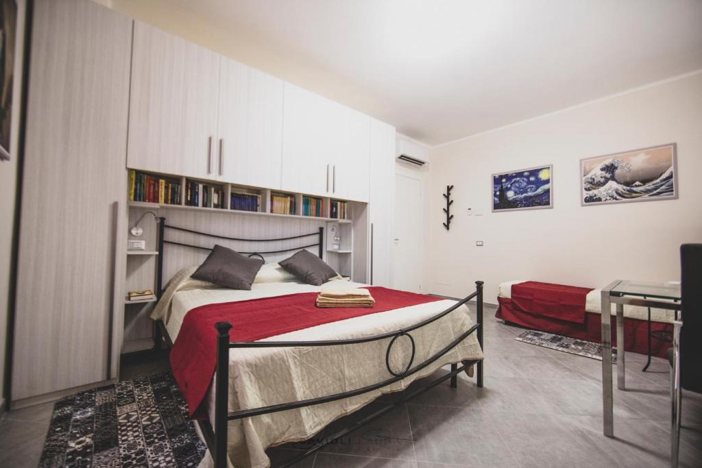 Old Town Bed & Breakfast | ART & BOOKS bed and breakfast