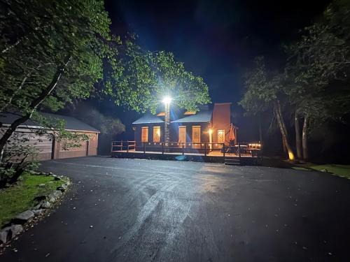 Long Pond Ski Chalet | Ash Cottage in Poconos near Camelback & Kalahari