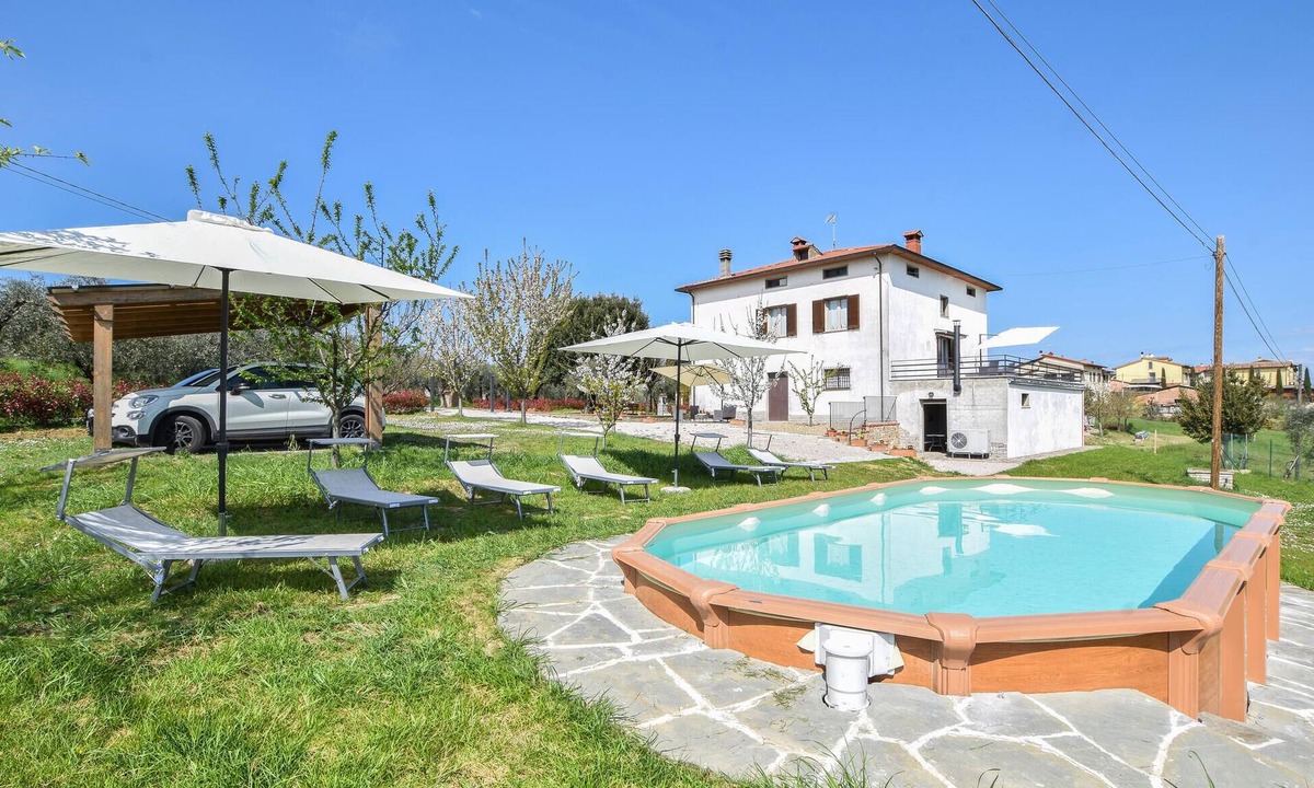 Marciano della Chiana House | Awesome home in Marciano della Chiana
