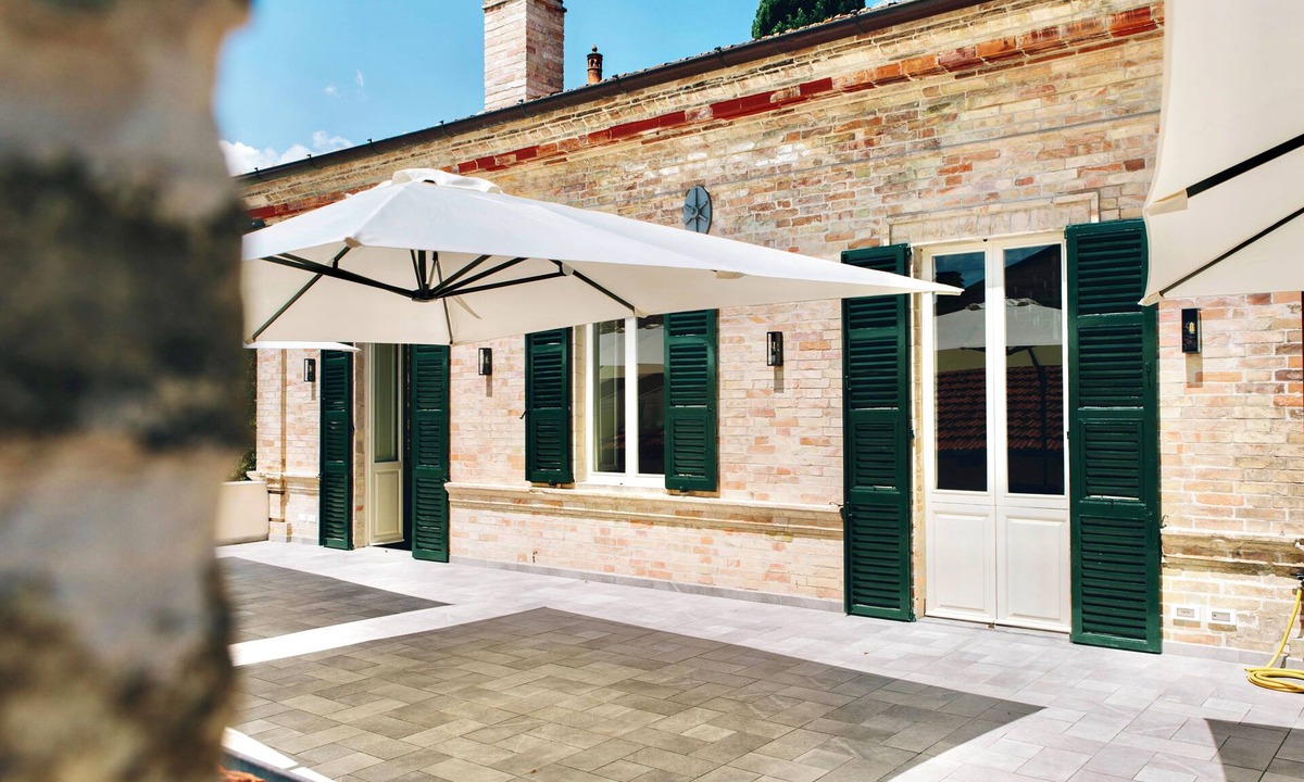 Falerone Bed & Breakfast | B&B Casa Castelli-Elegant Art Nouveau villa with garden in front of Roman theater