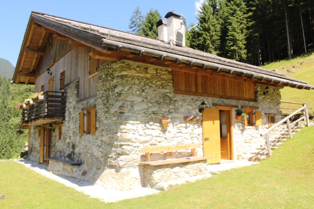 Canal San Bovo House | Baita Val Vedena